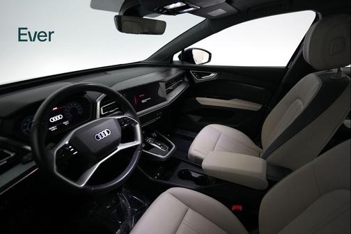 2024 Audi Q4 e-tron Premium Plus 50 quattro