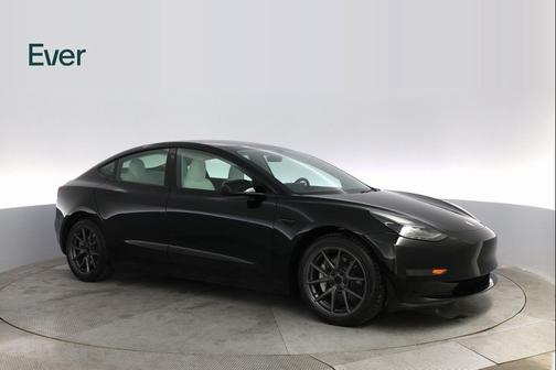 2023 Tesla Model 3 Standard Range