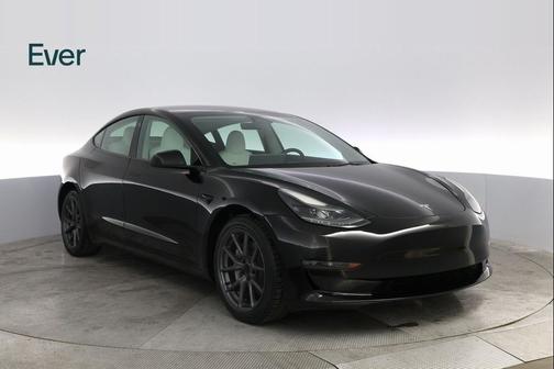 2023 Tesla Model 3 Standard Range