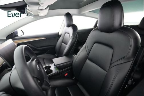 Gray 2023 Tesla Model 3 Standard Range