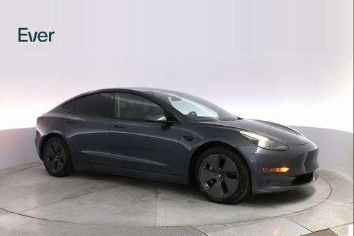 2022 Tesla Model 3 Standard Range