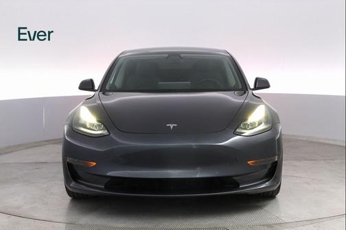 2022 Tesla Model 3 Standard Range