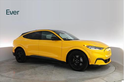 2022 Ford Mustang Mach-E California Route 1