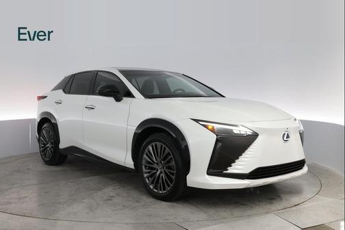 2023 Lexus RZ 450e Luxury