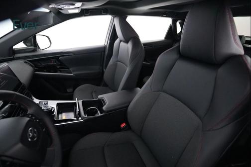 2025 Toyota bZ4X XLE