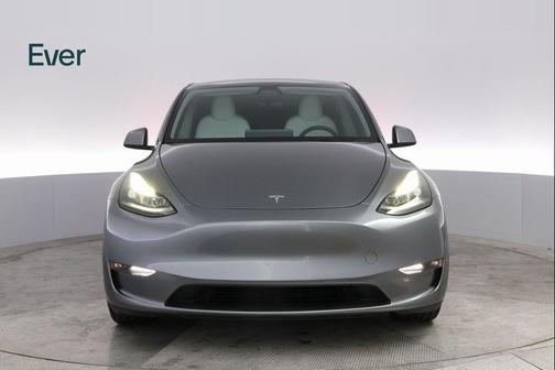 2024 Tesla Model Y Performance Dual Motor All-Wheel Drive