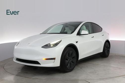 2024 Tesla Model Y Long Range Dual Motor All-Wheel Drive