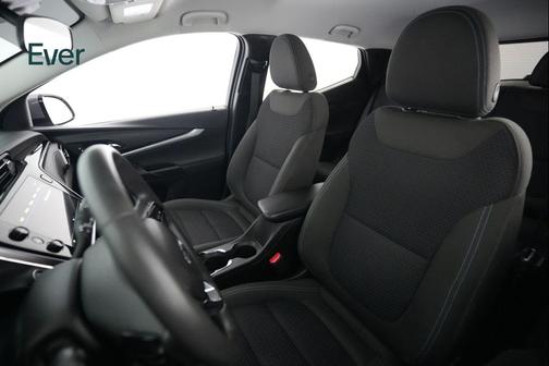 Gray Ghost Metallic 2023 Chevrolet Bolt EUV FWD LT