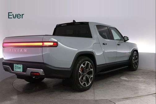 Limestone 2022 Rivian R1T Adventure