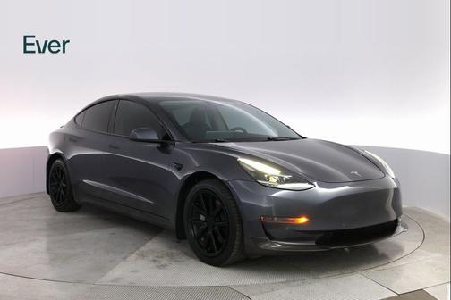 2022 Tesla Model 3 Standard Range
