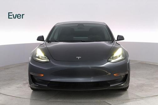 2022 Tesla Model 3 Standard Range