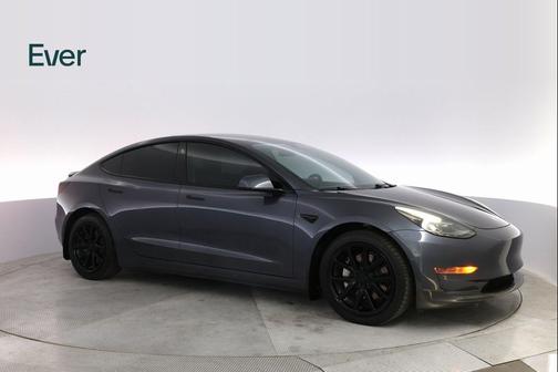 2022 Tesla Model 3 Standard Range