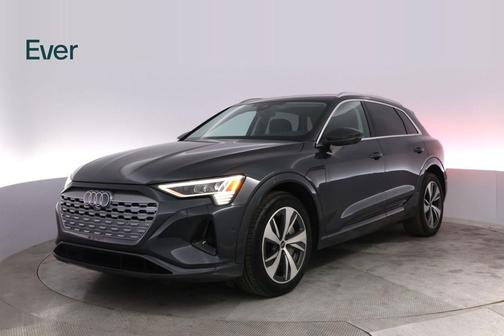 Manhattan Gray Metallic 2024 Audi Q8 e-tron Premium Plus