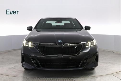 2024 BMW i5 eDrive40
