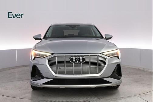 2022 Audi e-tron Sportback S line Premium Plus