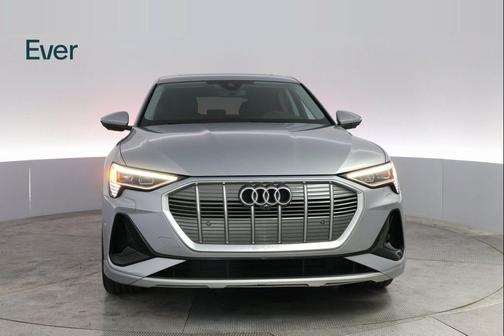 2022 Audi e-tron Sportback S line Premium Plus