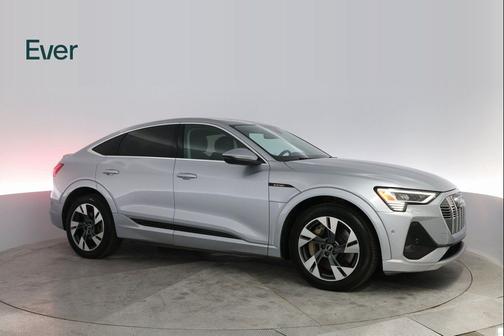 2022 Audi e-tron Sportback S line Premium Plus