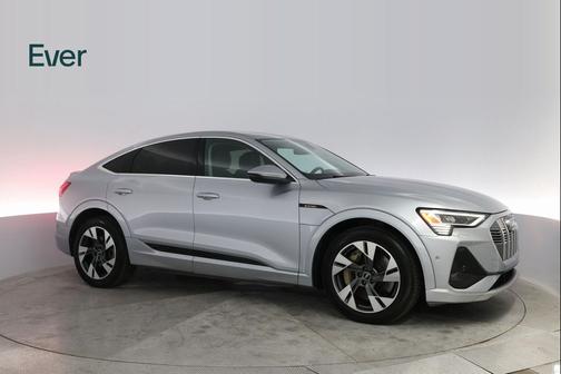 2022 Audi e-tron Sportback S line Premium Plus