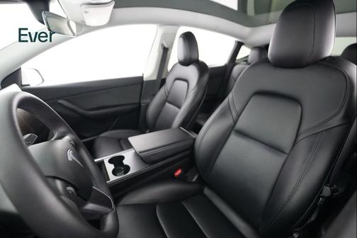 Pearl White Multi-Coat 2022 Tesla Model Y Performance Dual Motor All-Wheel Drive