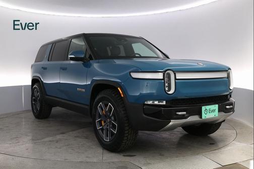 2023 Rivian R1S Adventure