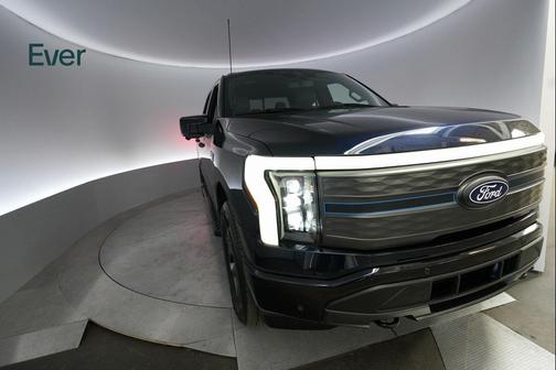 2024 Ford F-150 Lightning LARIAT