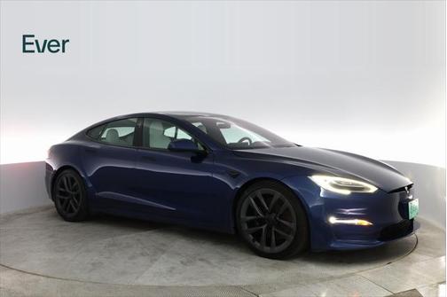 2022 Tesla Model S Base