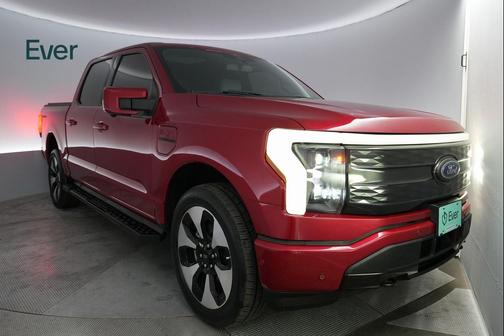 2022 Ford F-150 Lightning Platinum