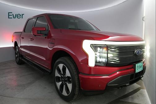 2022 Ford F-150 Lightning Platinum