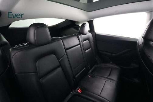 Deep Blue Metallic 2022 Tesla Model Y Long Range Dual Motor All-Wheel Drive