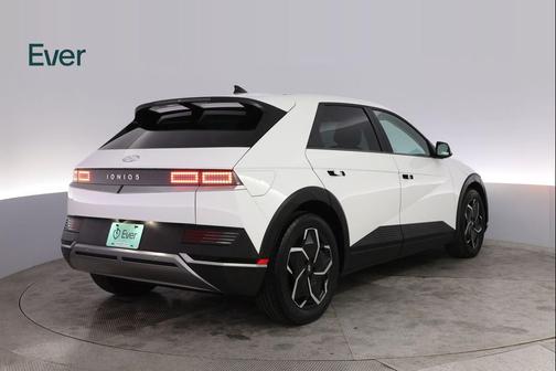 Atlas White 2024 Hyundai IONIQ 5 SEL