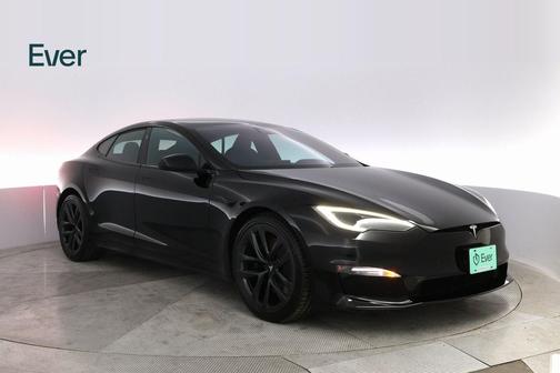 2022 Tesla Model S Base