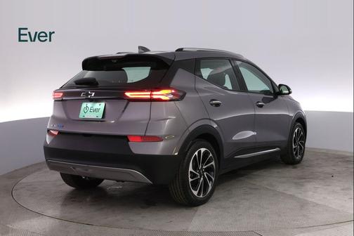 Gray Ghost Metallic 2023 Chevrolet Bolt EUV FWD Premier
