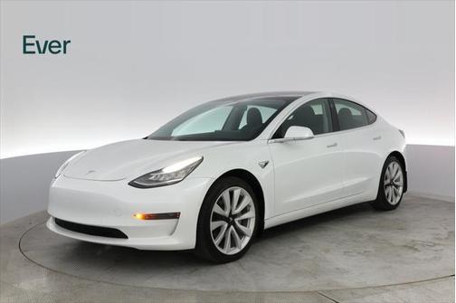 2020 Tesla Model 3 Standard Range