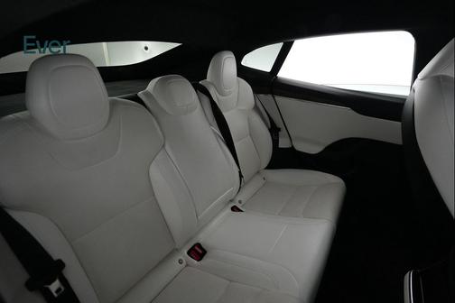 2022 Tesla Model S Base