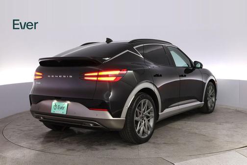 2023 Genesis GV60 Advanced AWD