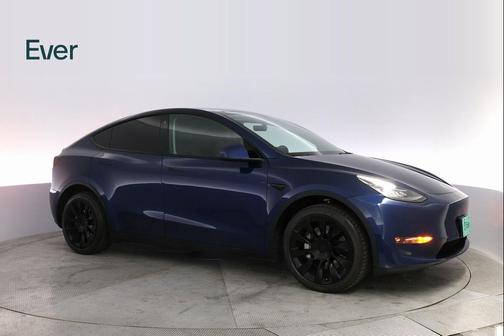 2022 Tesla Model Y Long Range Dual Motor All-Wheel Drive