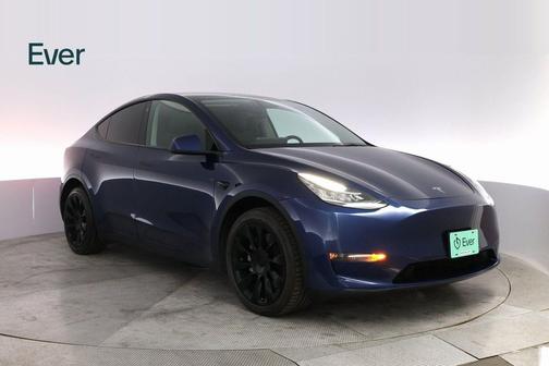 2022 Tesla Model Y Long Range Dual Motor All-Wheel Drive