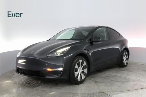 2024 Tesla Model Y Long Range Dual Motor All-Wheel Drive