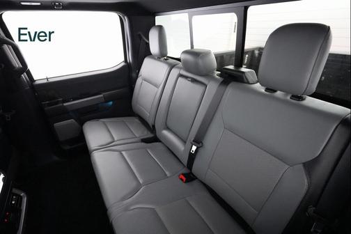 2023 Ford F-150 Lightning LARIAT