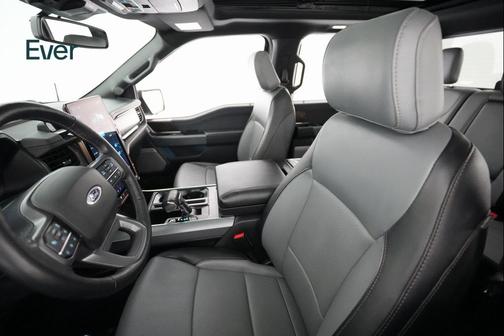 2023 Ford F-150 Lightning LARIAT