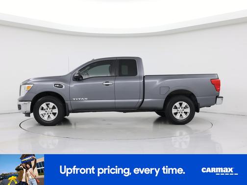 2017 Nissan Titan SV