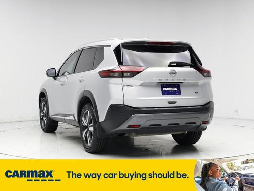 2022 Nissan Rogue SL
