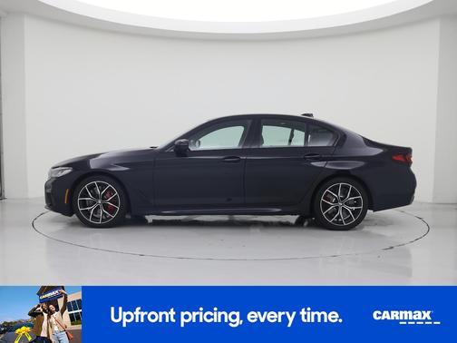 Black 2022 BMW 540 XI