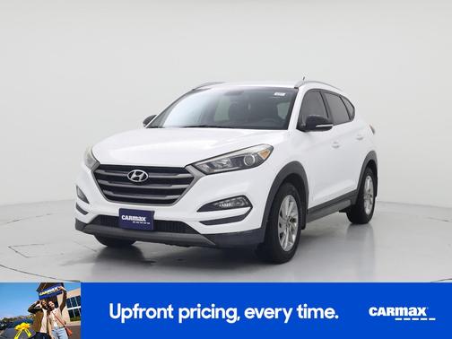 White 2016 Hyundai TUCSON Sport