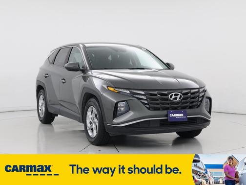 2022 Hyundai TUCSON SE