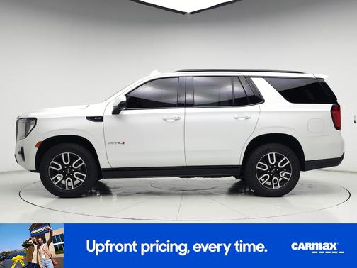 White 2023 GMC Yukon AT4
