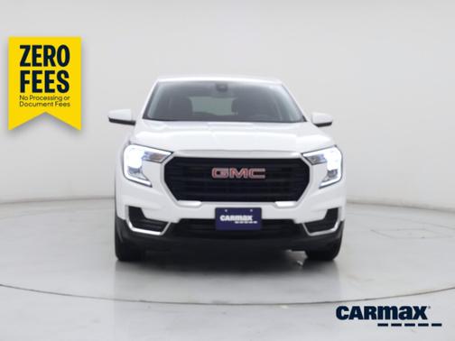 White 2024 GMC Terrain SLE