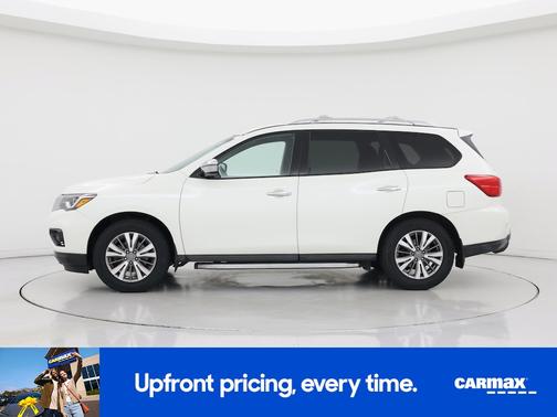 2020 Nissan Pathfinder SV