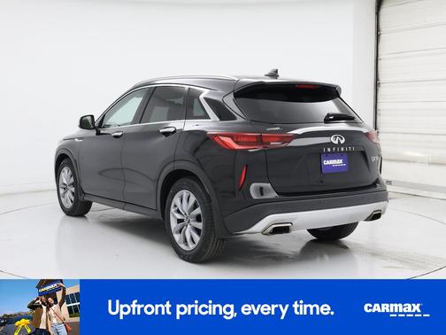 Black 2022 INFINITI QX50 Luxe