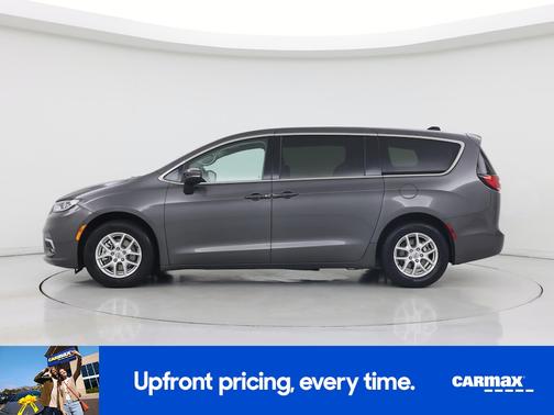 Gray 2023 Chrysler Pacifica Touring L